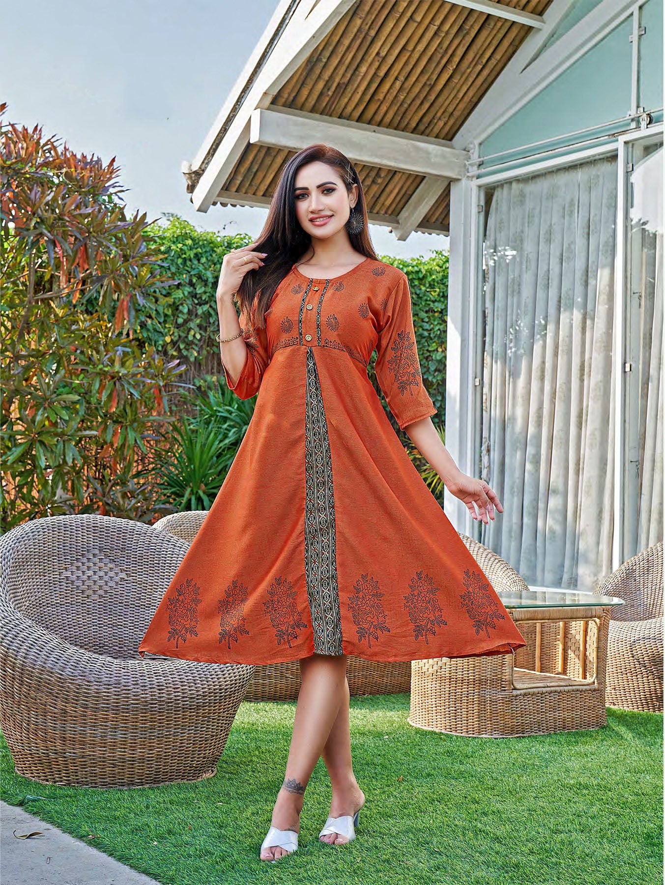Brick red and Black Block Print Kurti – Thogai Threads